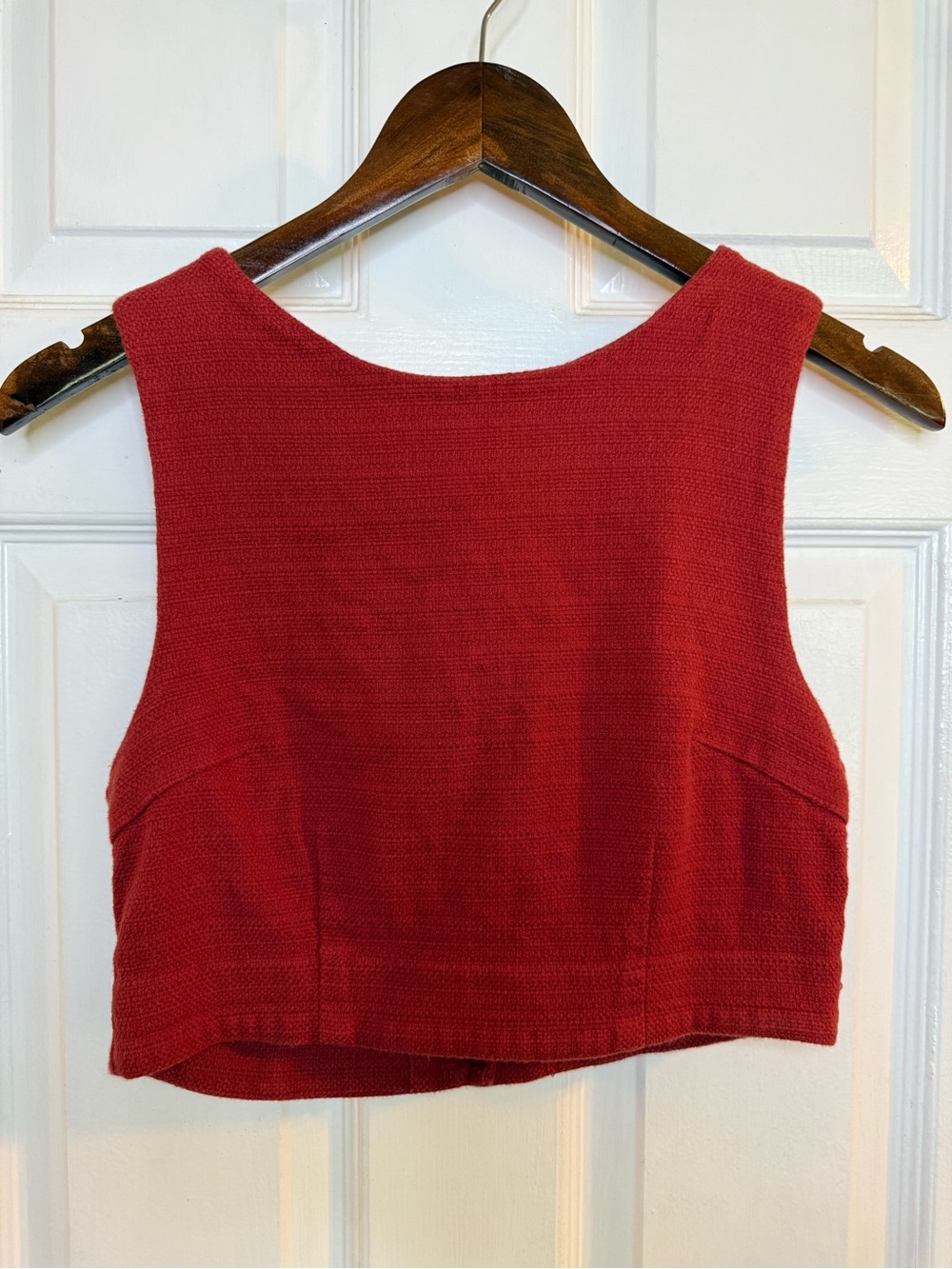Forever 21 Red Textured Sleeveless Crop Tank